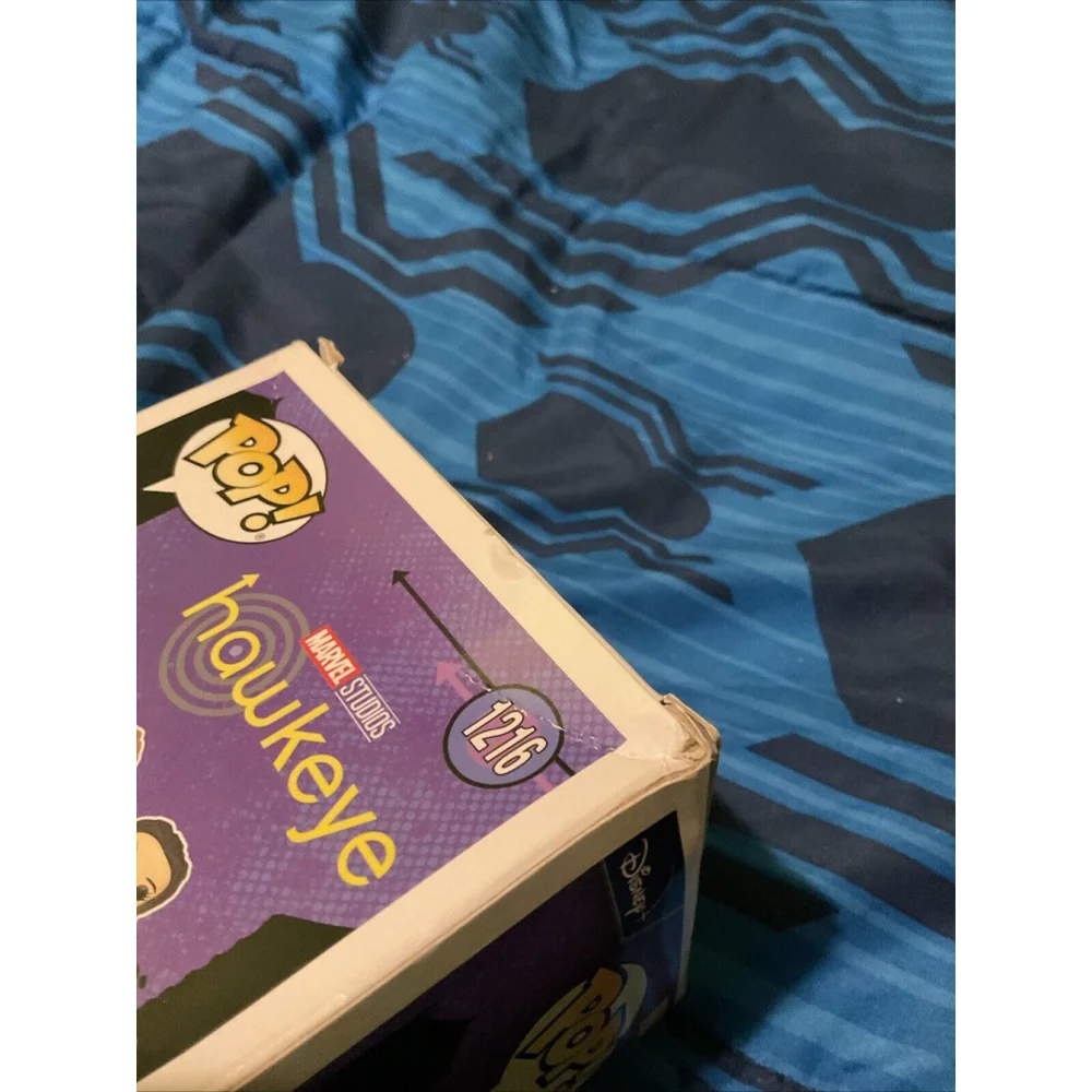 Funko POP! #1216 Hawkeye - Clint Barton Christmas Sweater -‎ Damaged Packaging